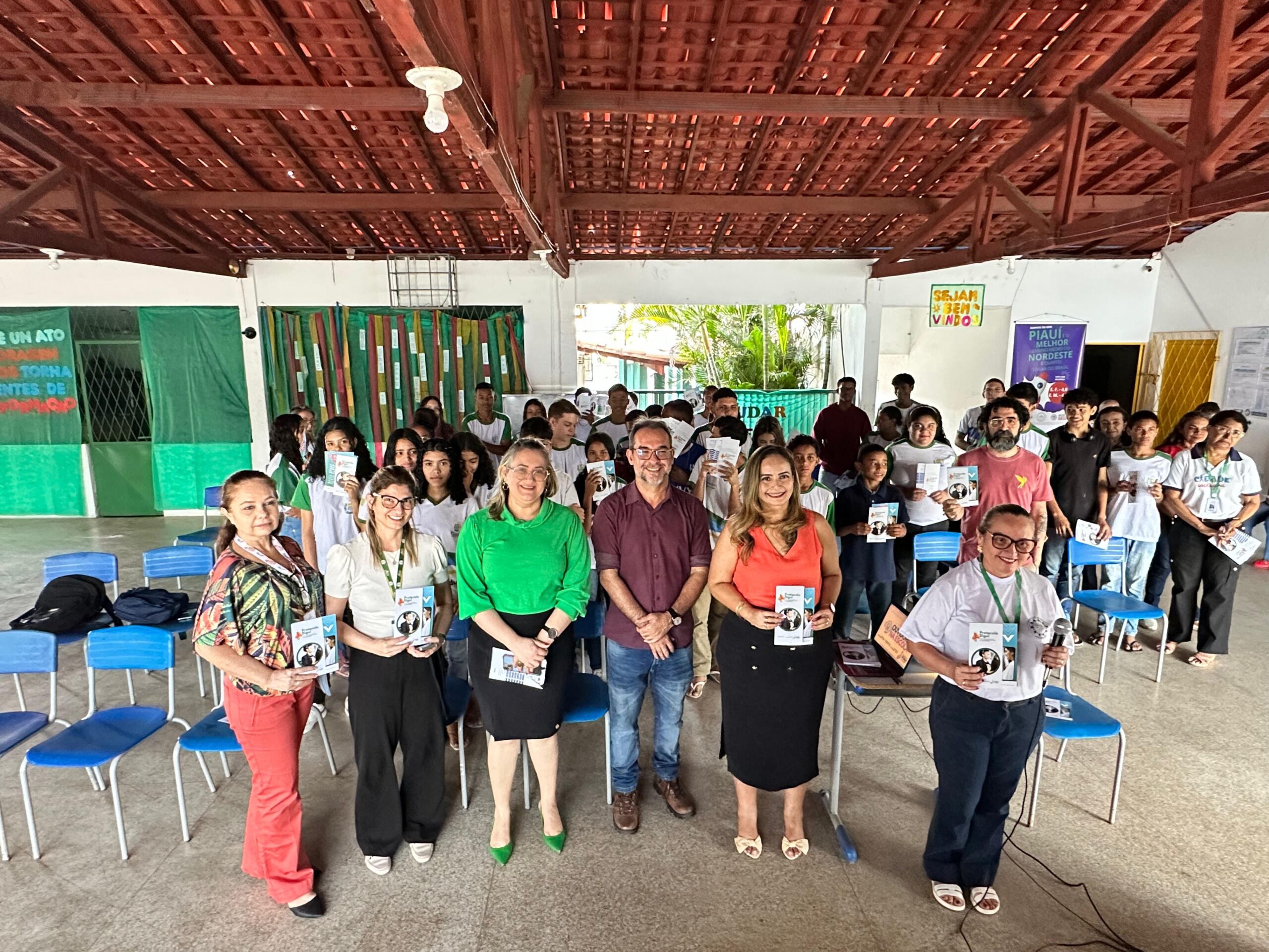 Ouvidoria-Geral e Seduc realizam a terceira edição do Projeto “Ouvidoria na Escola” na Unidade Escolar Gervásio Costa